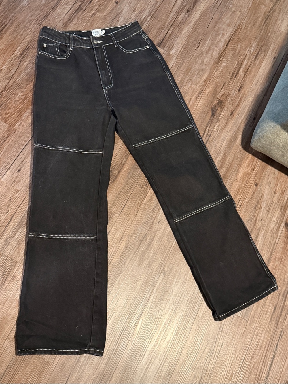 Princess Polly Black Relaxed Straight-Leg woman Jeans with Contrast Stitching